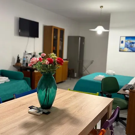 بيت للعطل La Rocca Guest *