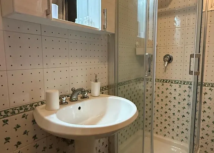 بيت للعطل La Rocca Guest تْشيفالو